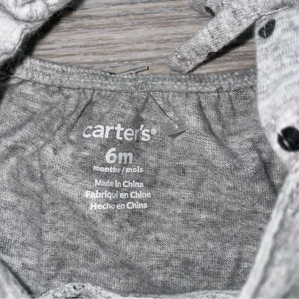 ⭐ Carter’s Baby Girl Summer Romper 6M ⭐ - Picture 3 of 3